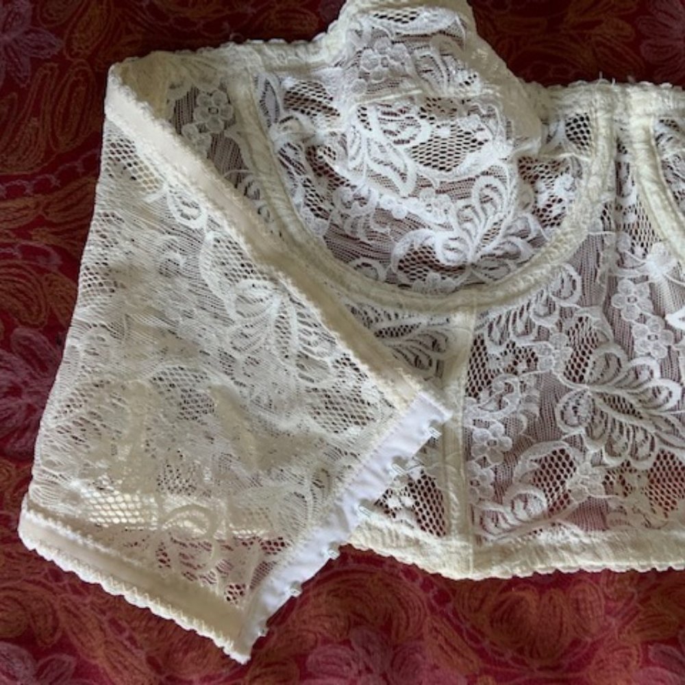 New DKNY signature lace bandeau crop top/bra P